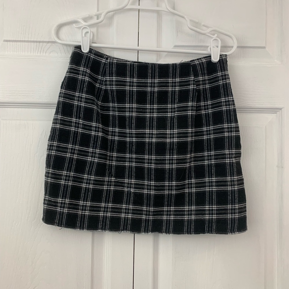 Black plaid skirt